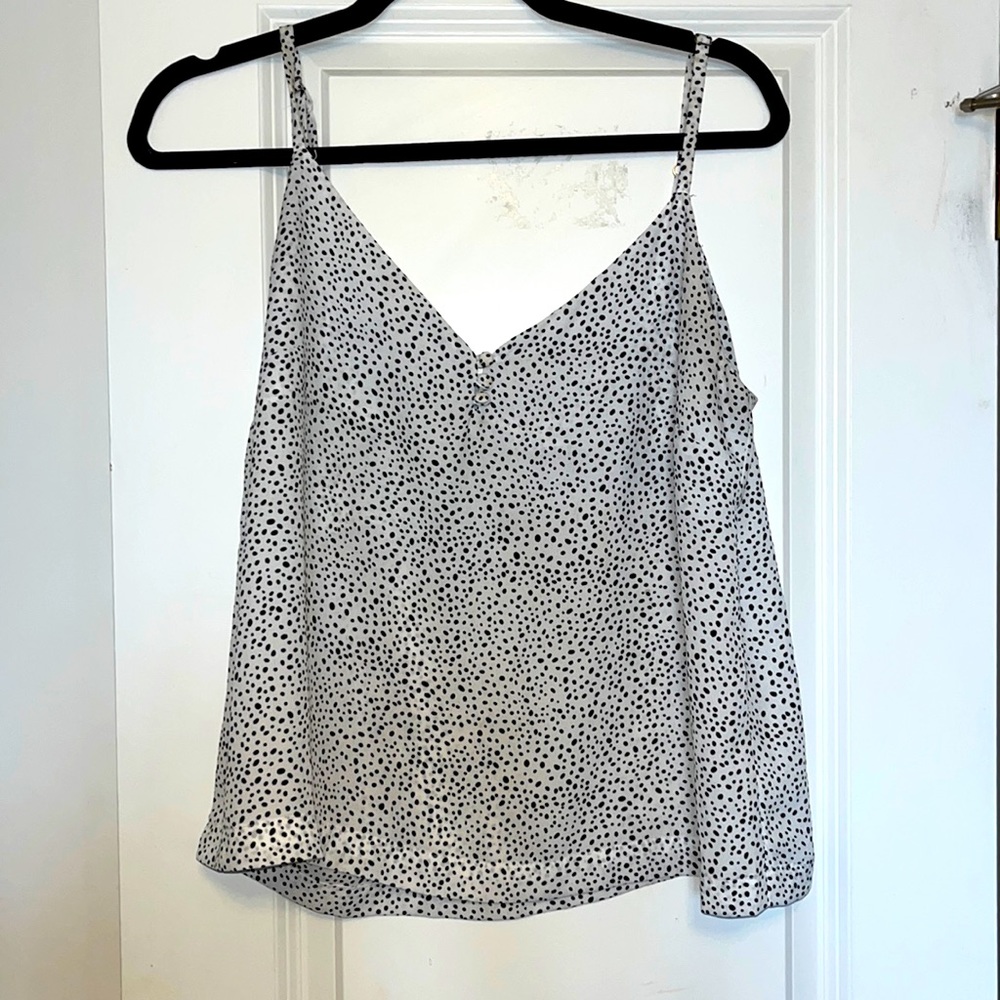 Millibon 3 Botton V-neck black and white blouse
